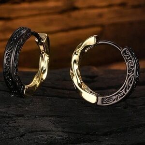 🆕 Black And Gold Textured Hoop Earrings